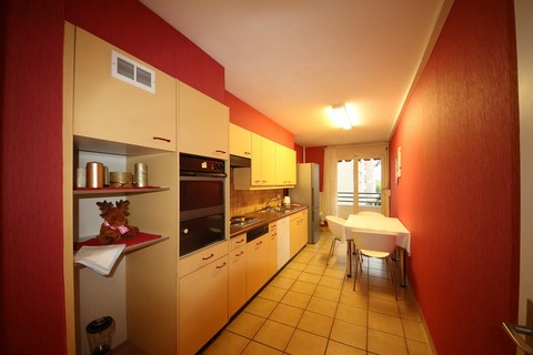 Cuisine accès Terrasse