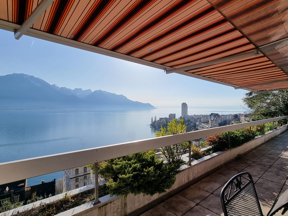 Terrasse 43 m2 _ Vue Montreux